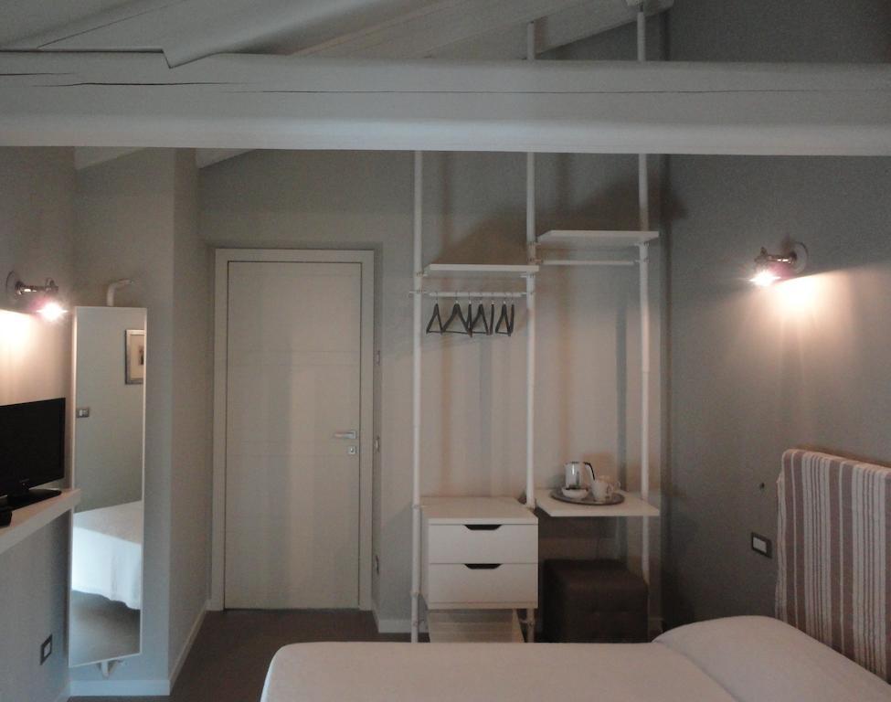 Corte Merighi Charming Rooms ヴェローナ 部屋 写真