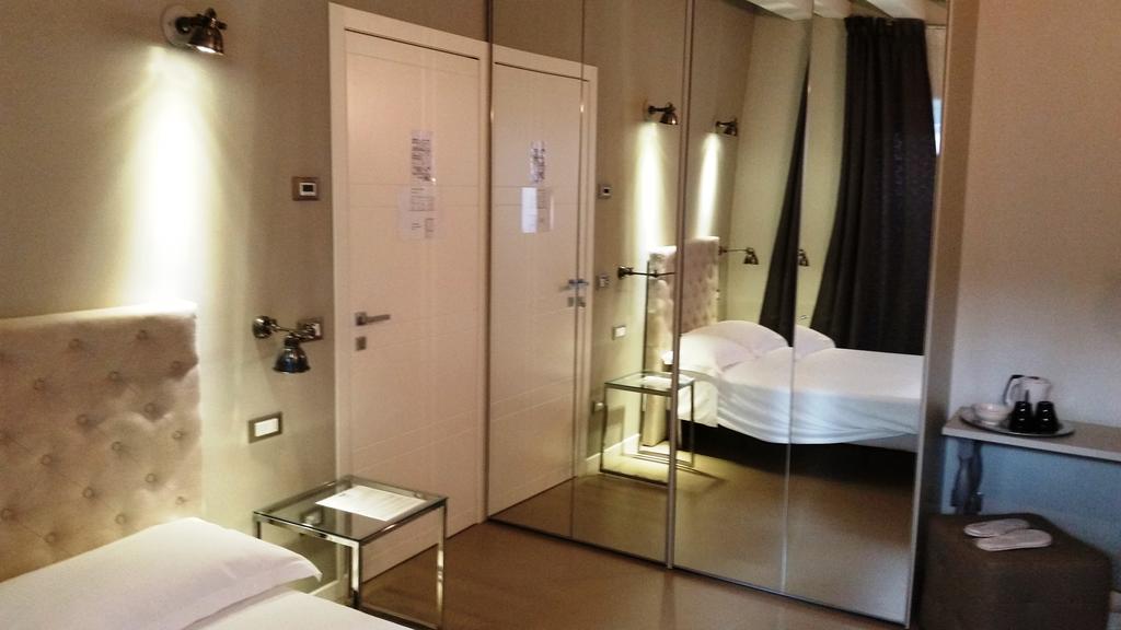 Corte Merighi Charming Rooms ヴェローナ エクステリア 写真