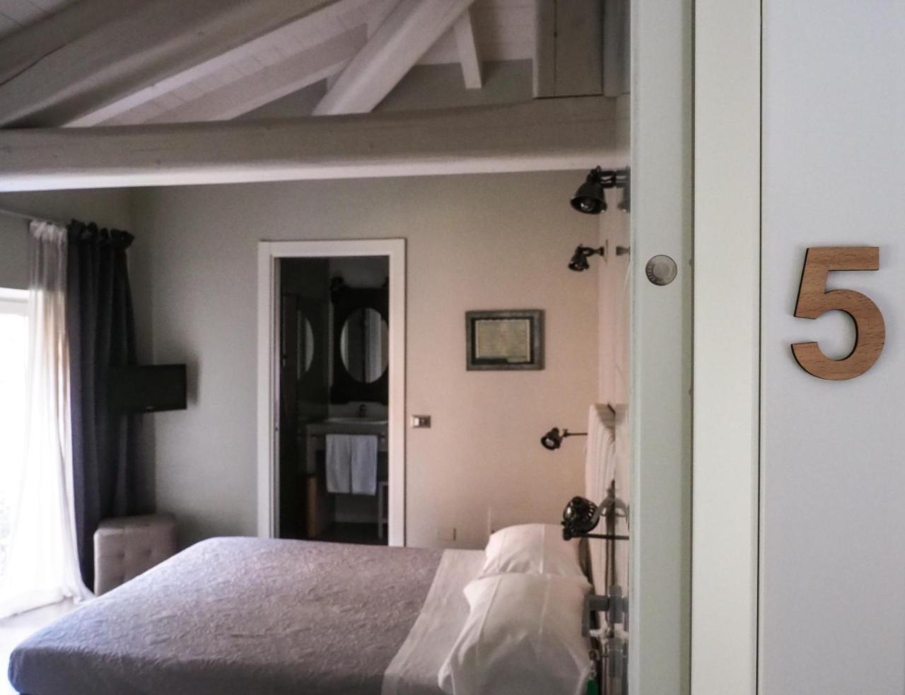 Corte Merighi Charming Rooms ヴェローナ エクステリア 写真